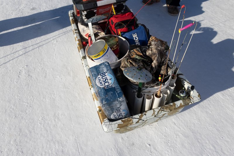 Ice fishing live, ice fishing gambling game